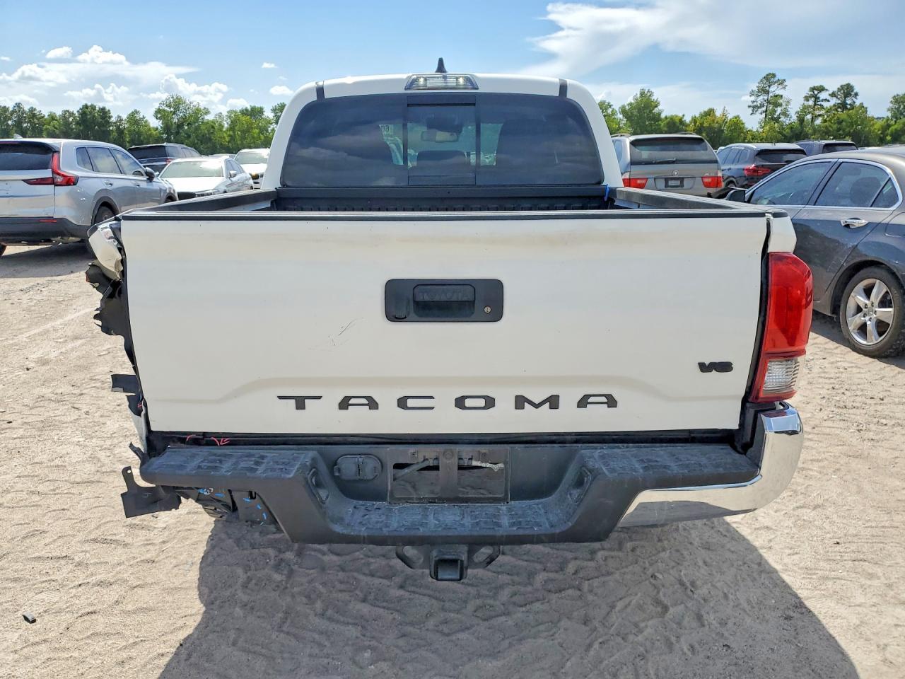 2023 Toyota Tacoma Sr5 V6 - Image 6