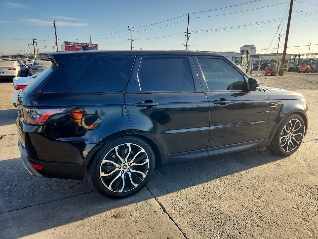2019 Land Rover Range Rover Sport Se - Image 3