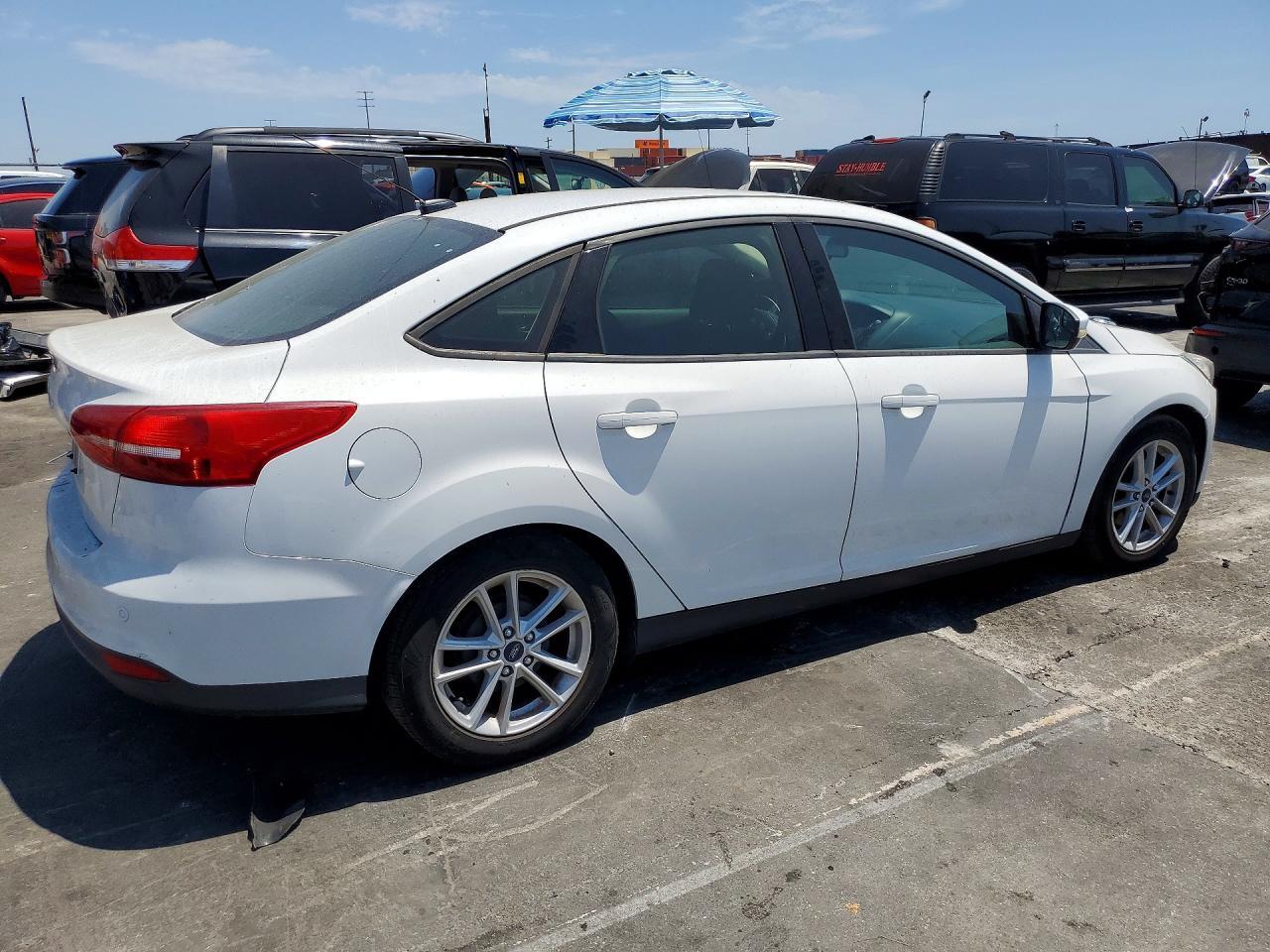 2016 Ford Focus Se - Фото 3