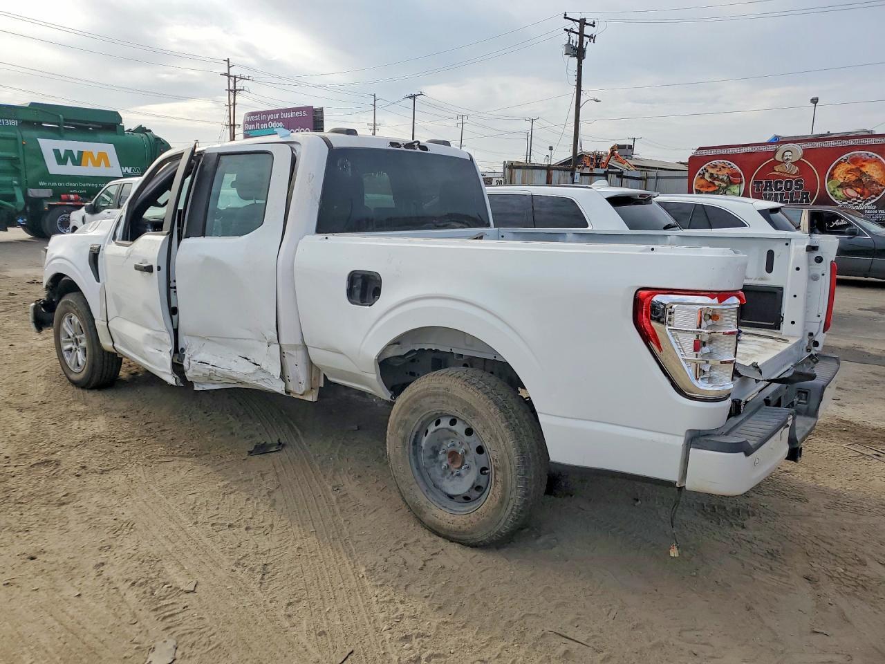 2021 Ford F150 Super Cab - Фото 2