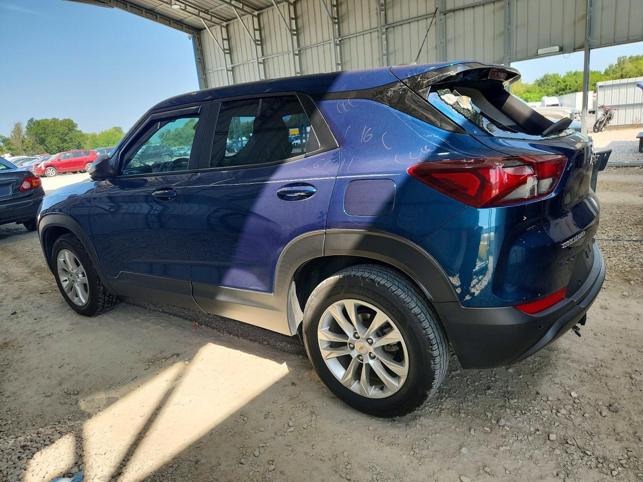 2021 Chevrolet Trailblazer Ls - Image 2