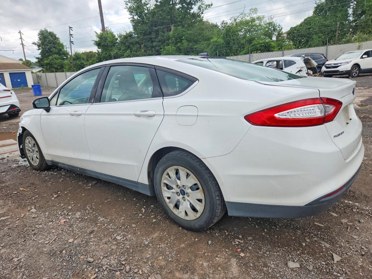 2013 Ford Fusion S - Image 2