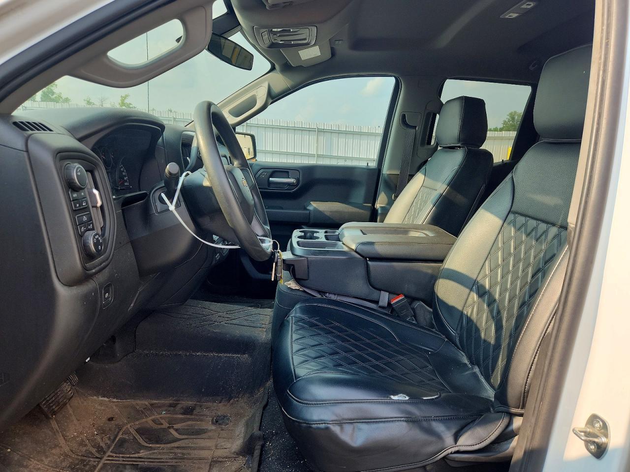 2021 Chevrolet Silverado K1500 Custom - Фото 7