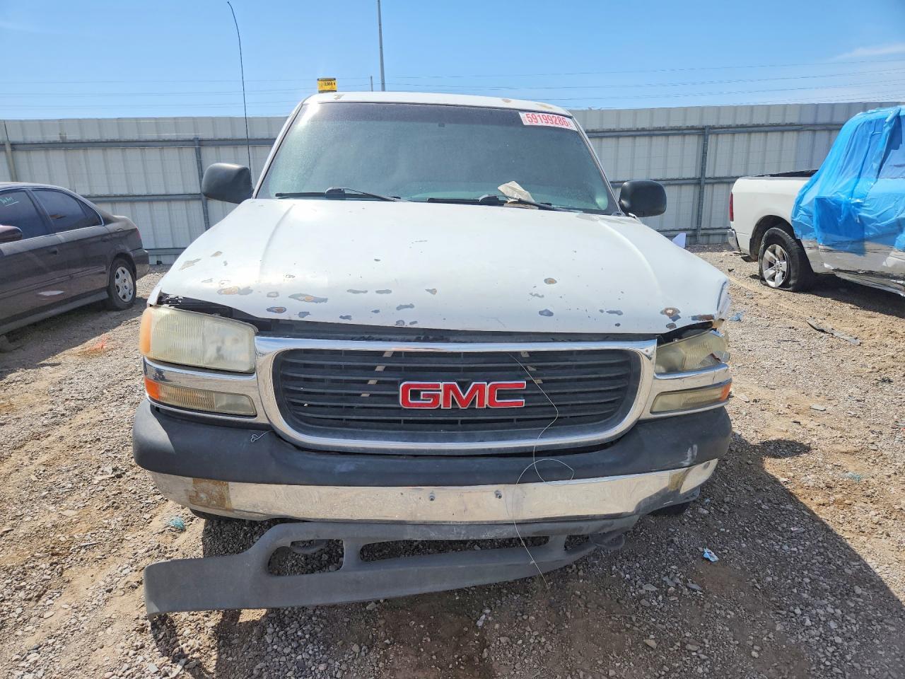 2001 GMC New Sierra C1500 - Фото 5