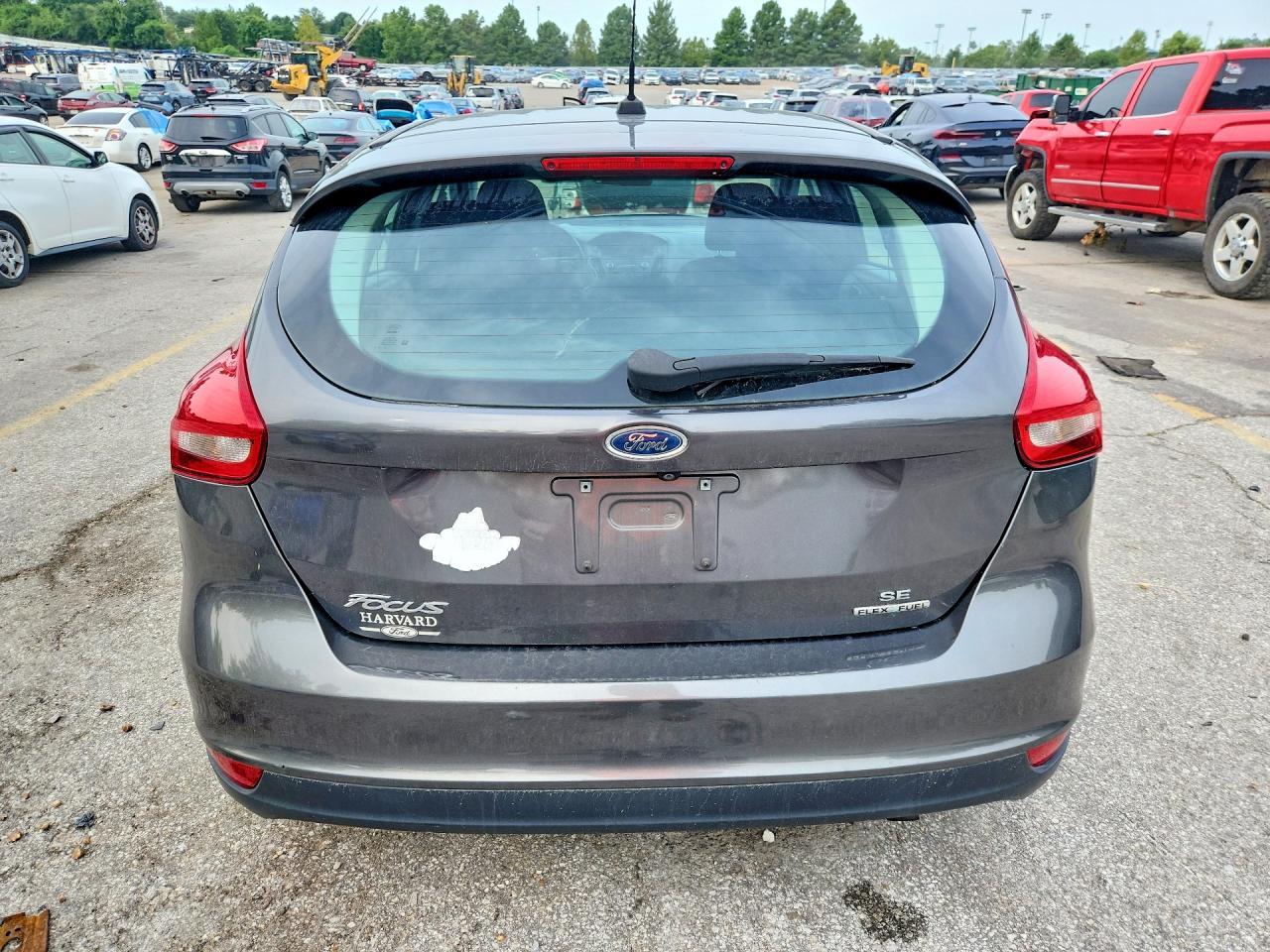 2016 Ford Focus Se - Фото 6