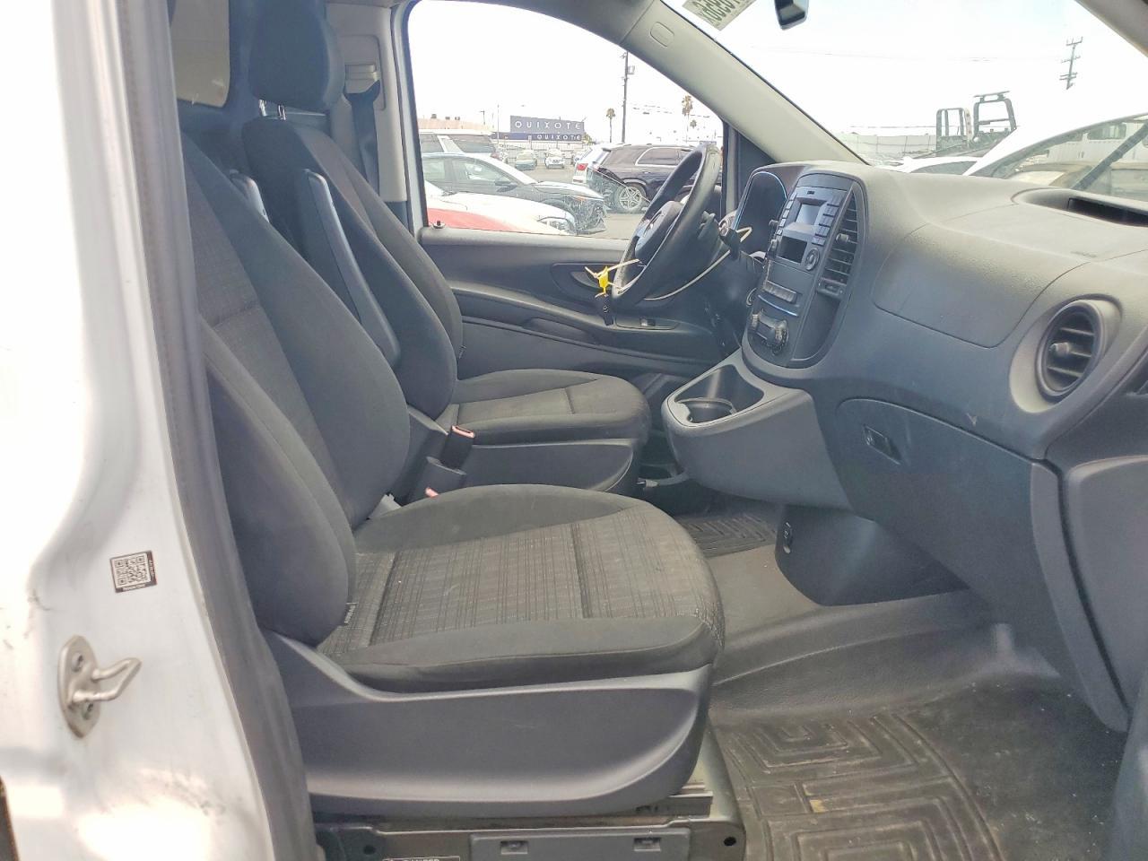 2017 Mercedes-Benz Metris - Image 7