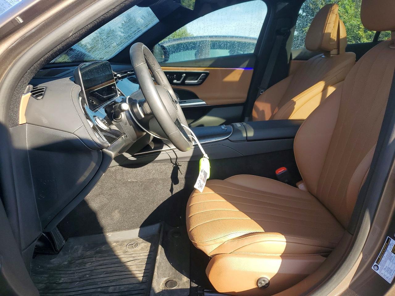 2025 Mercedes-Benz E 350 4Matic - Image 7