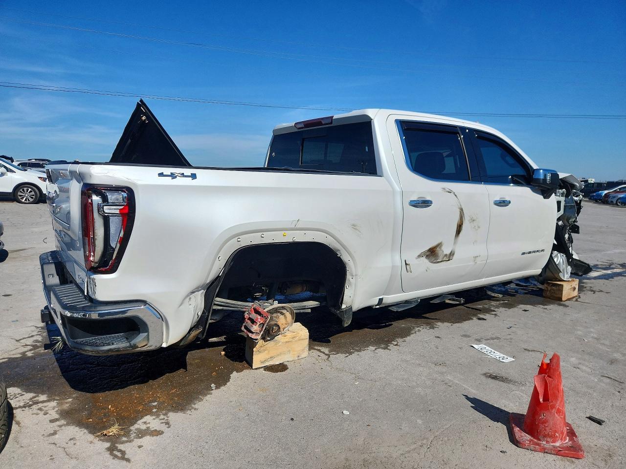 2019 GMC Sierra K1500 Slt - Image 3