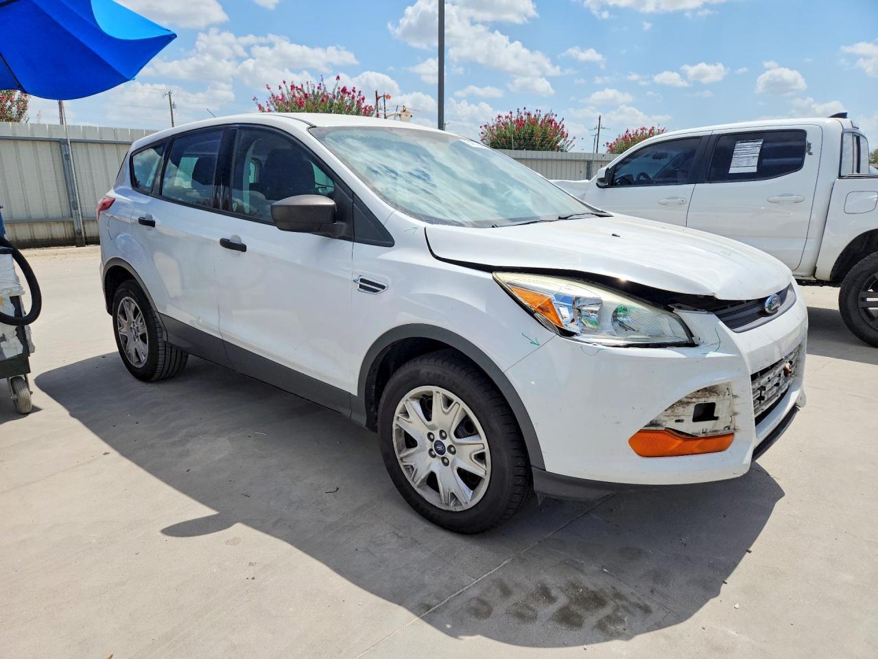 2016 Ford Escape S - Фото 4