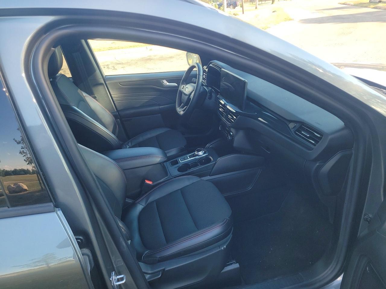 2025 Ford Escape St Line - Фото 5