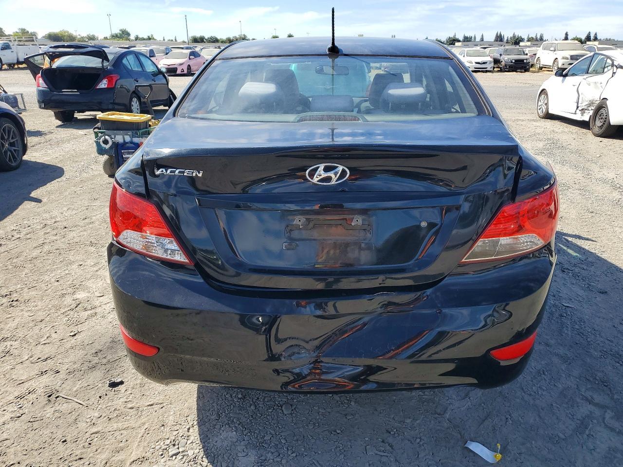 2013 Hyundai Accent Gls - Image 6