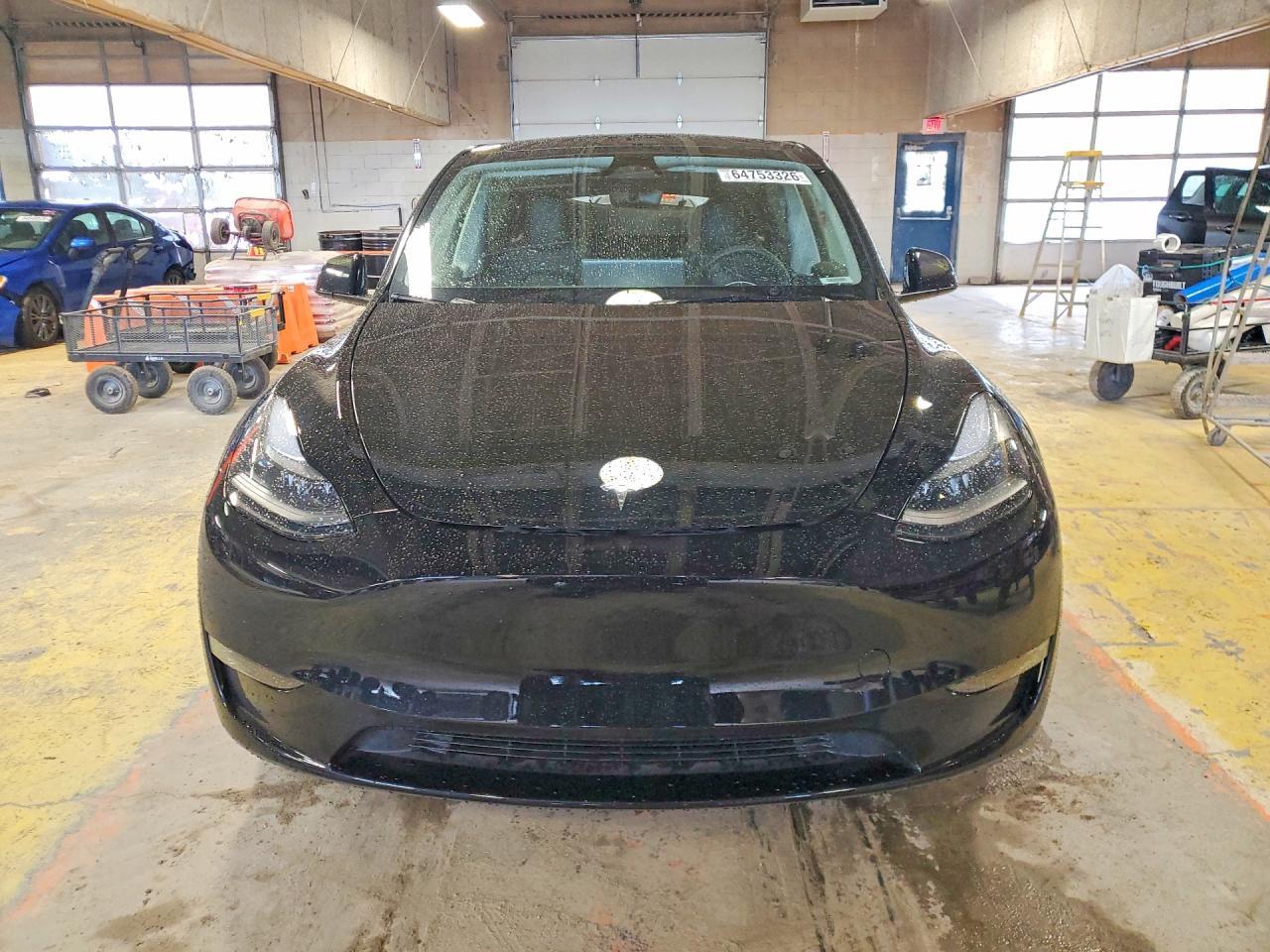 2023 Tesla Model Y - Image 5