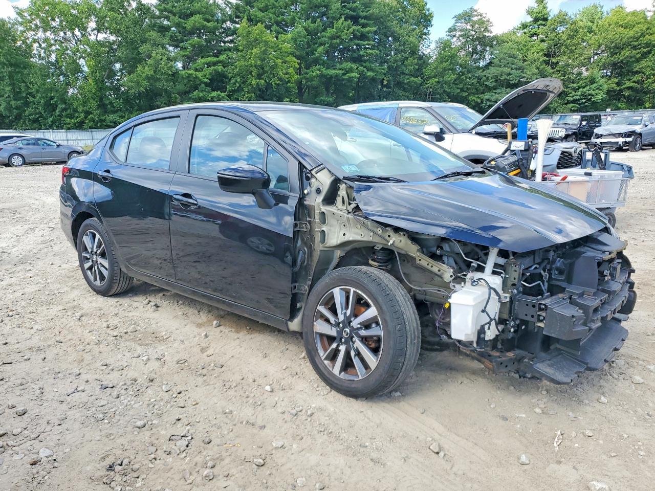 2021 Nissan Versa Sv - Image 4