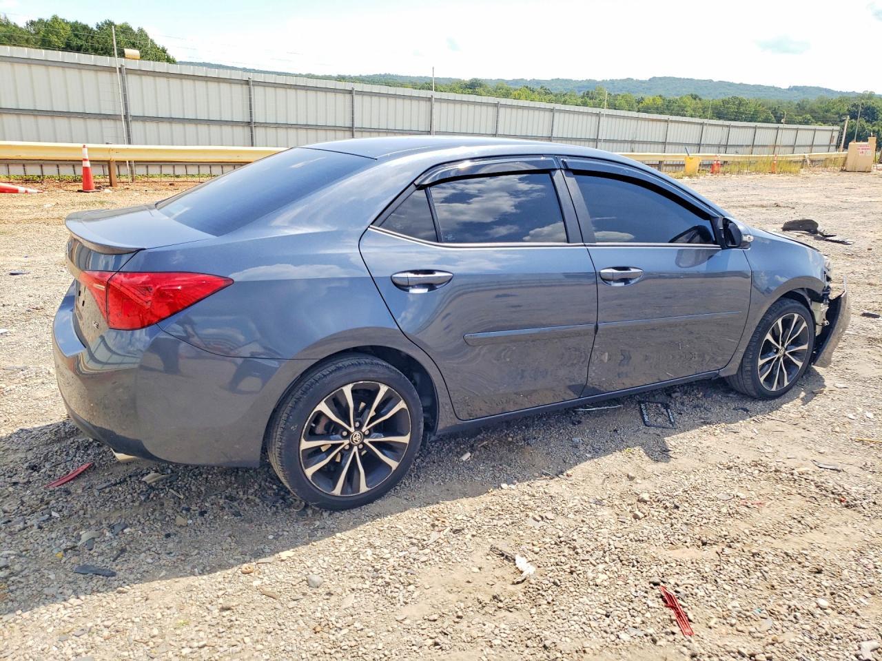 2019 Toyota Corolla Se - Фото 3
