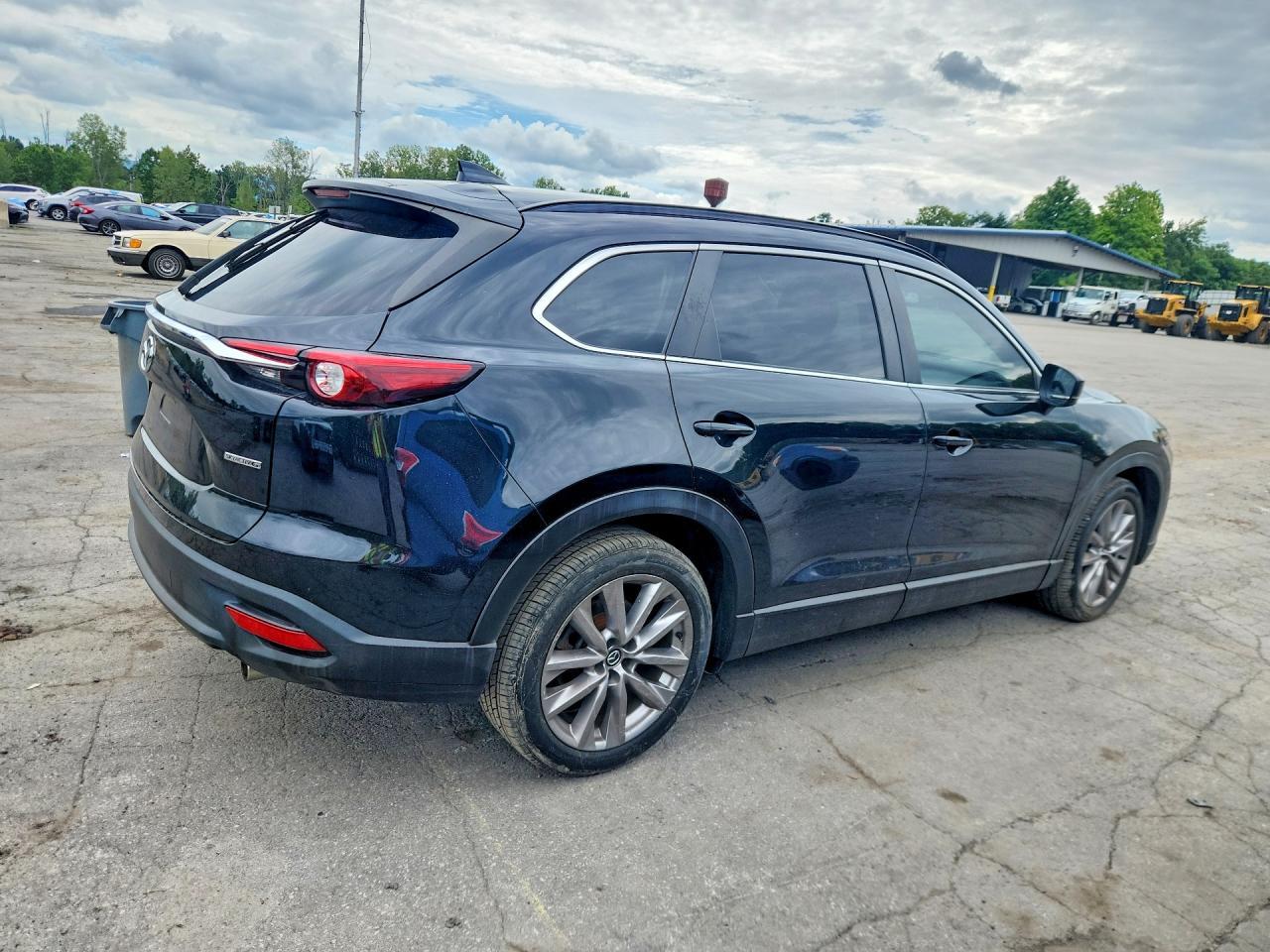 2022 Mazda Cx-9 Sport - Image 3
