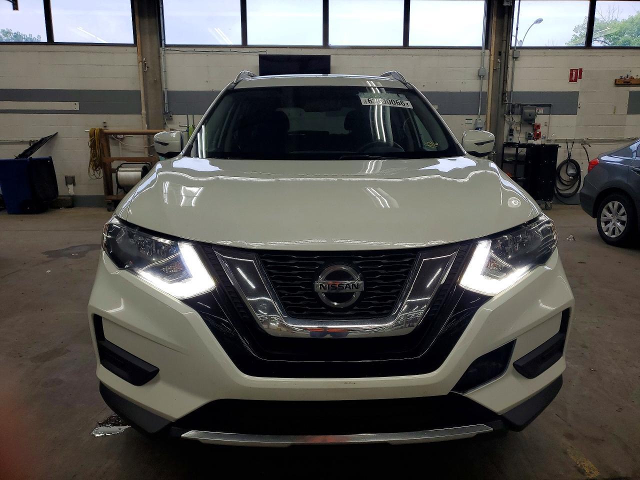 2018 Nissan Rogue S - Фото 5