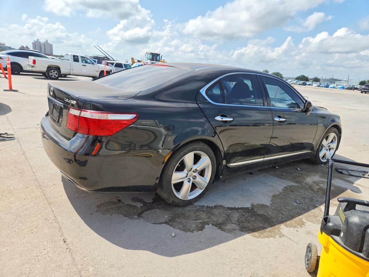 2008 Lexus Ls 460 - Image 3