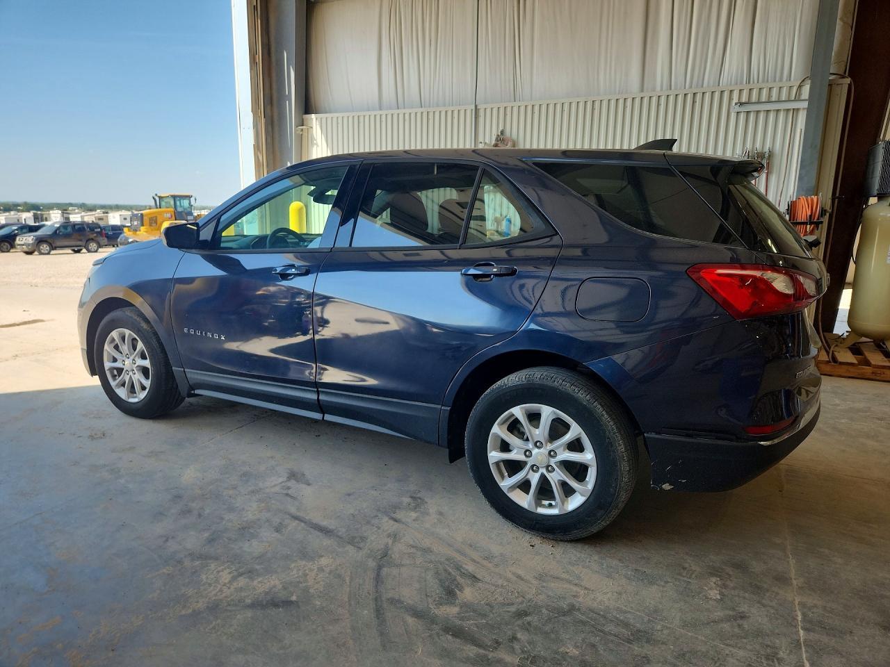 2018 Chevrolet Equinox Ls - Image 2