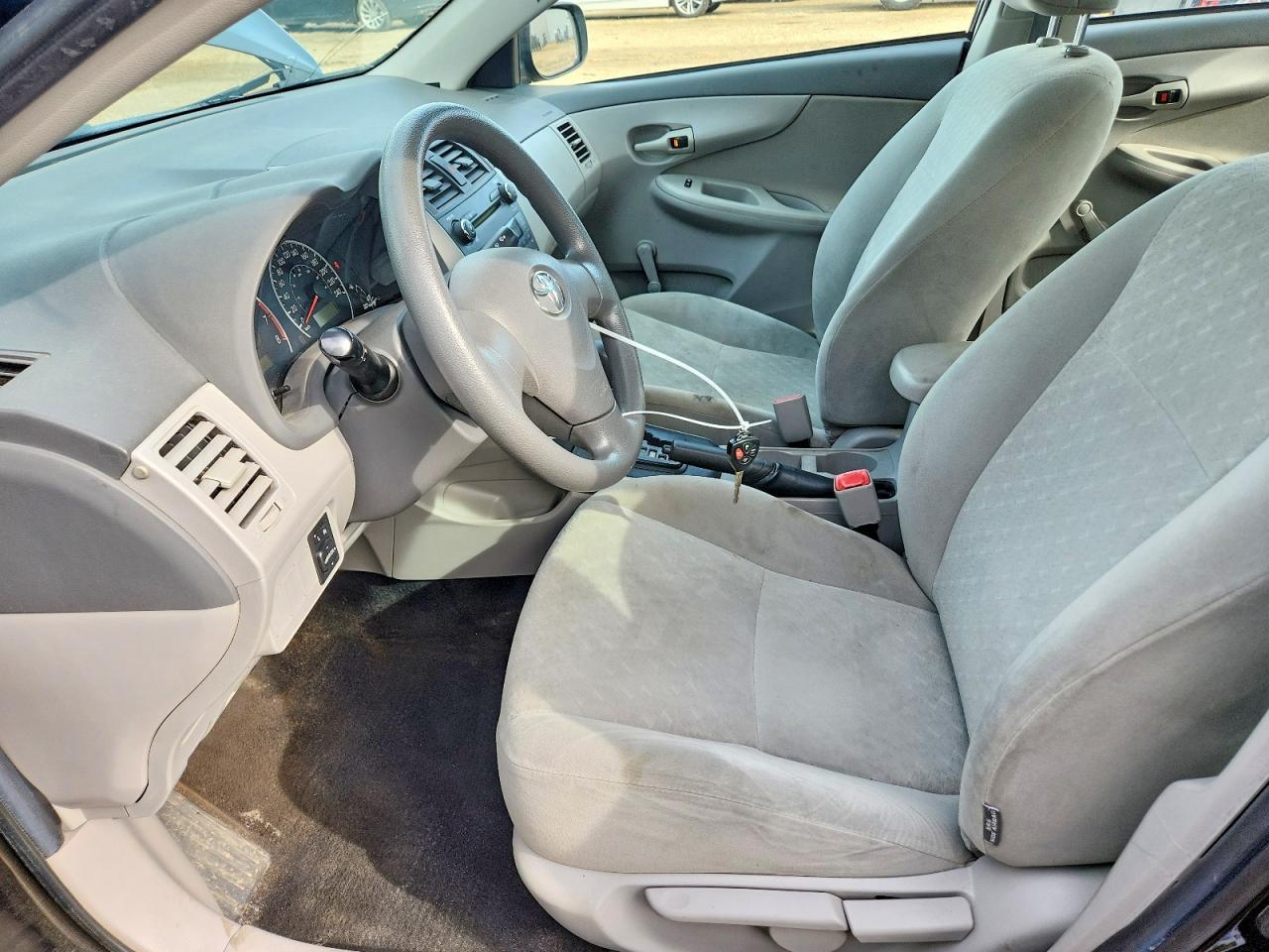 2010 Toyota Corolla Base - Фото 7
