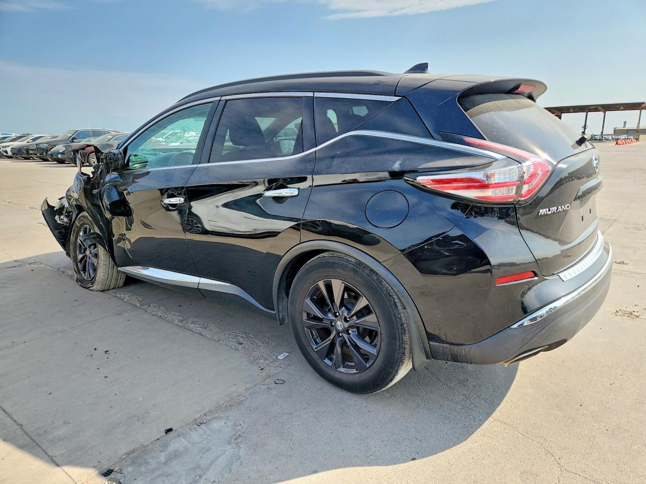 2017 Nissan Murano Sv - Image 2
