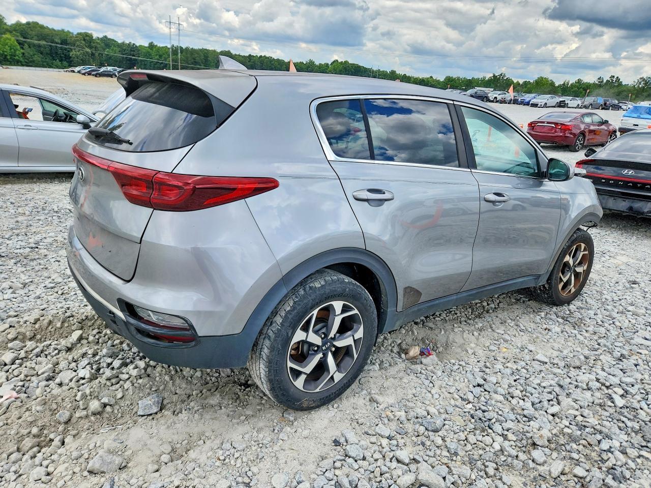 2020 Kia Sportage Lx - Фото 3