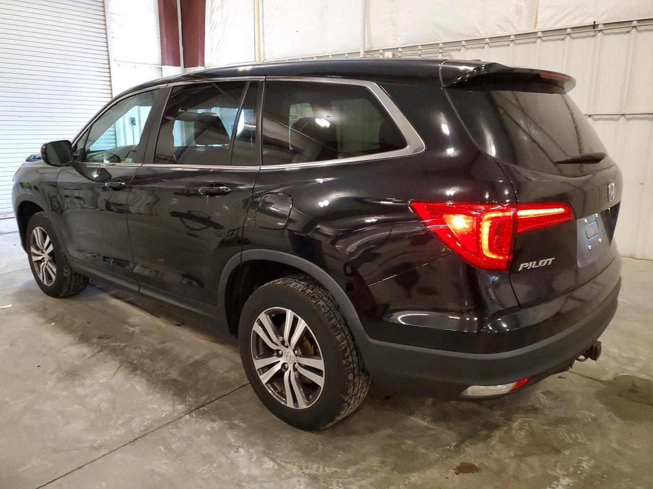 2017 Honda Pilot Exl - Image 2