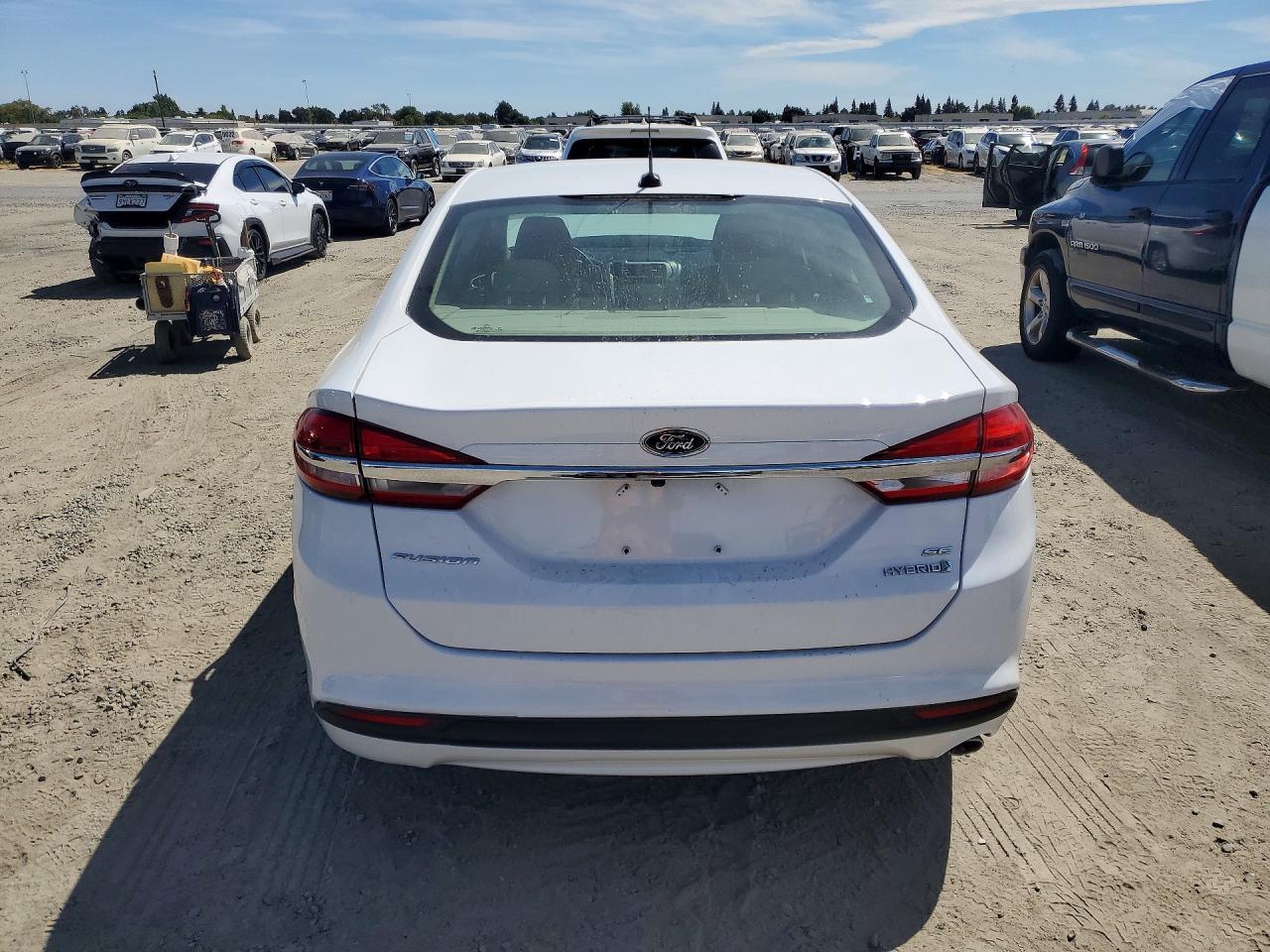 2017 Ford Fusion Se Hybrid - Image 6