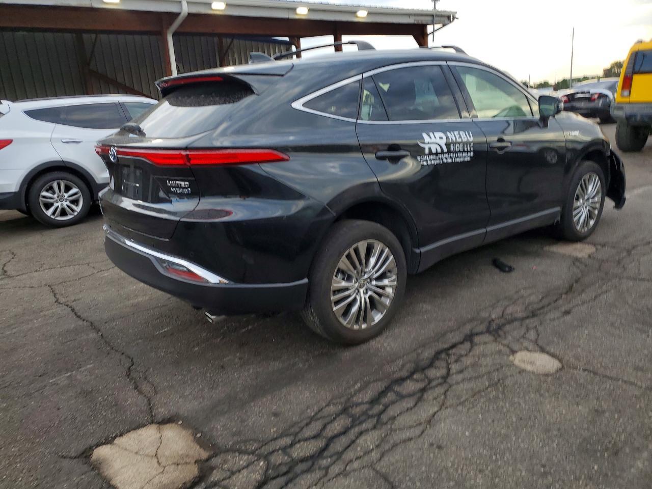 2021 Toyota Venza Limited - Фото 3