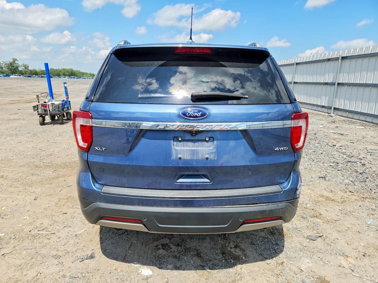 2019 Ford Explorer Xlt - Фото 6