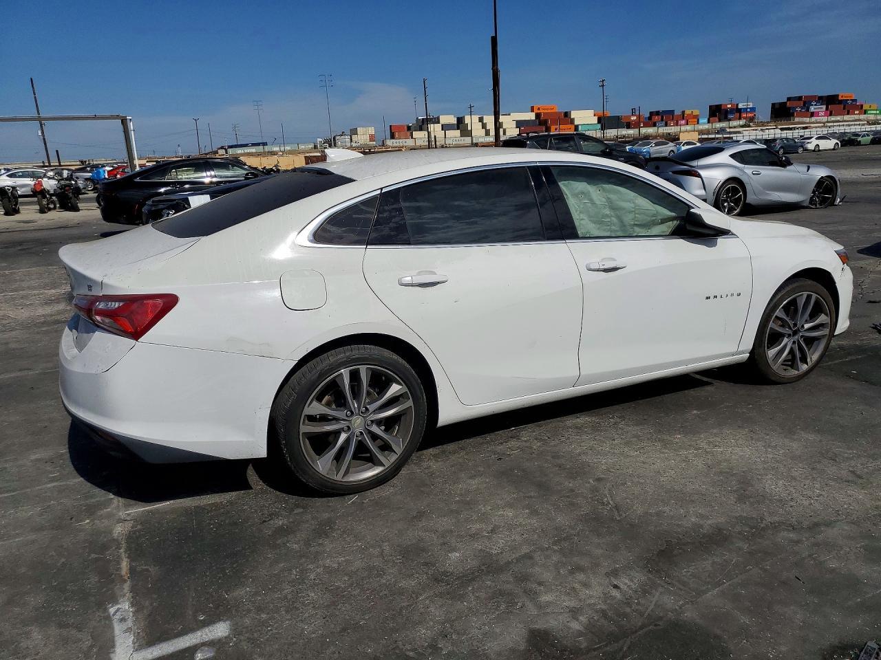 2021 Chevrolet Malibu Lt - Фото 3
