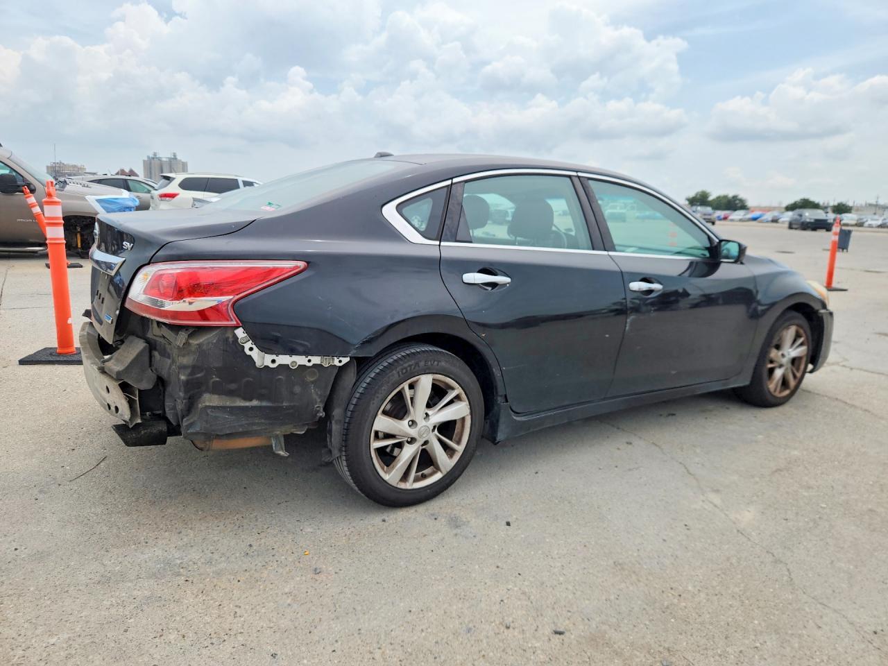 2013 Nissan Altima 2.5 - Image 3