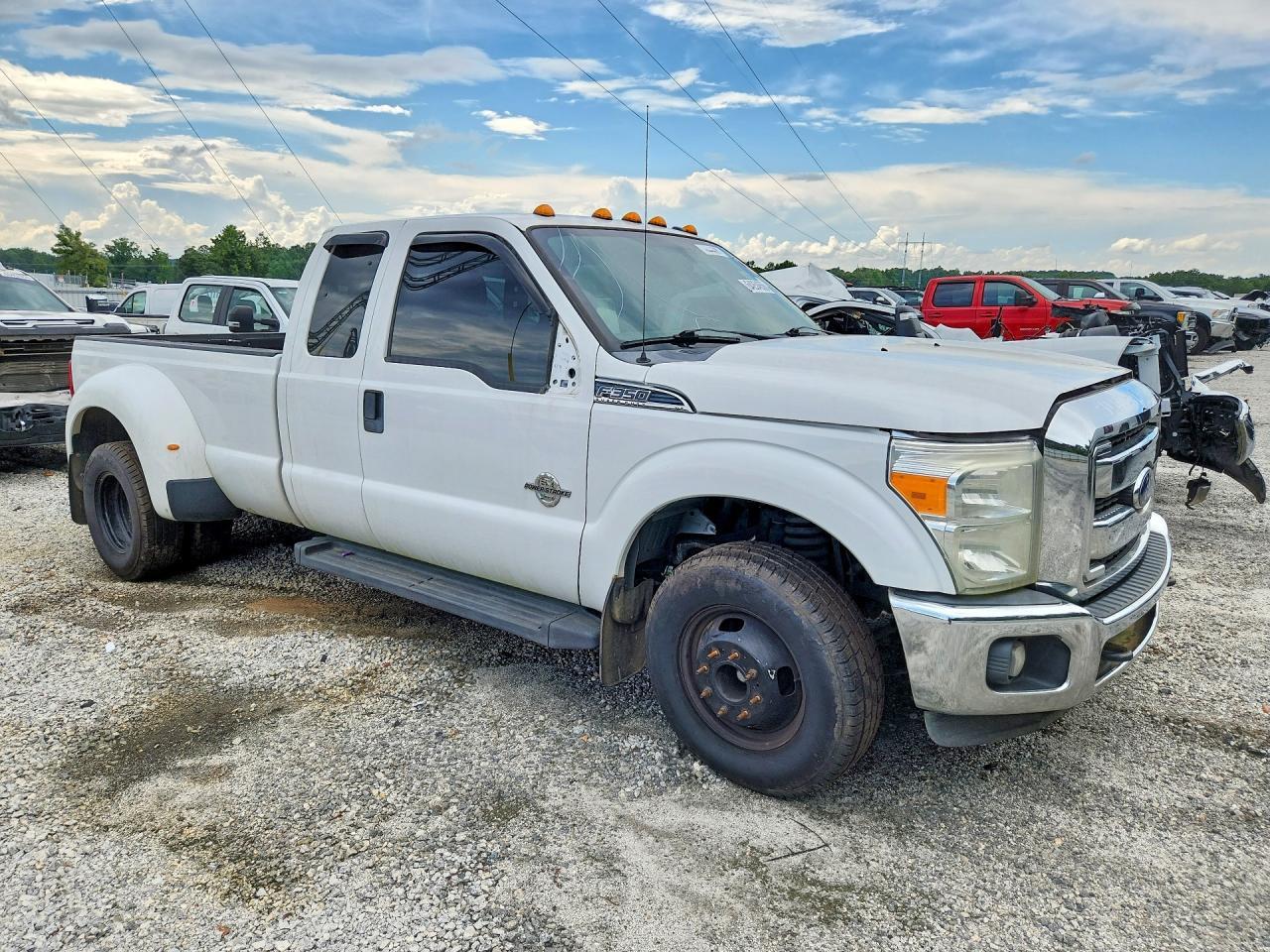 2016 Ford F350 Super Duty - Фото 4