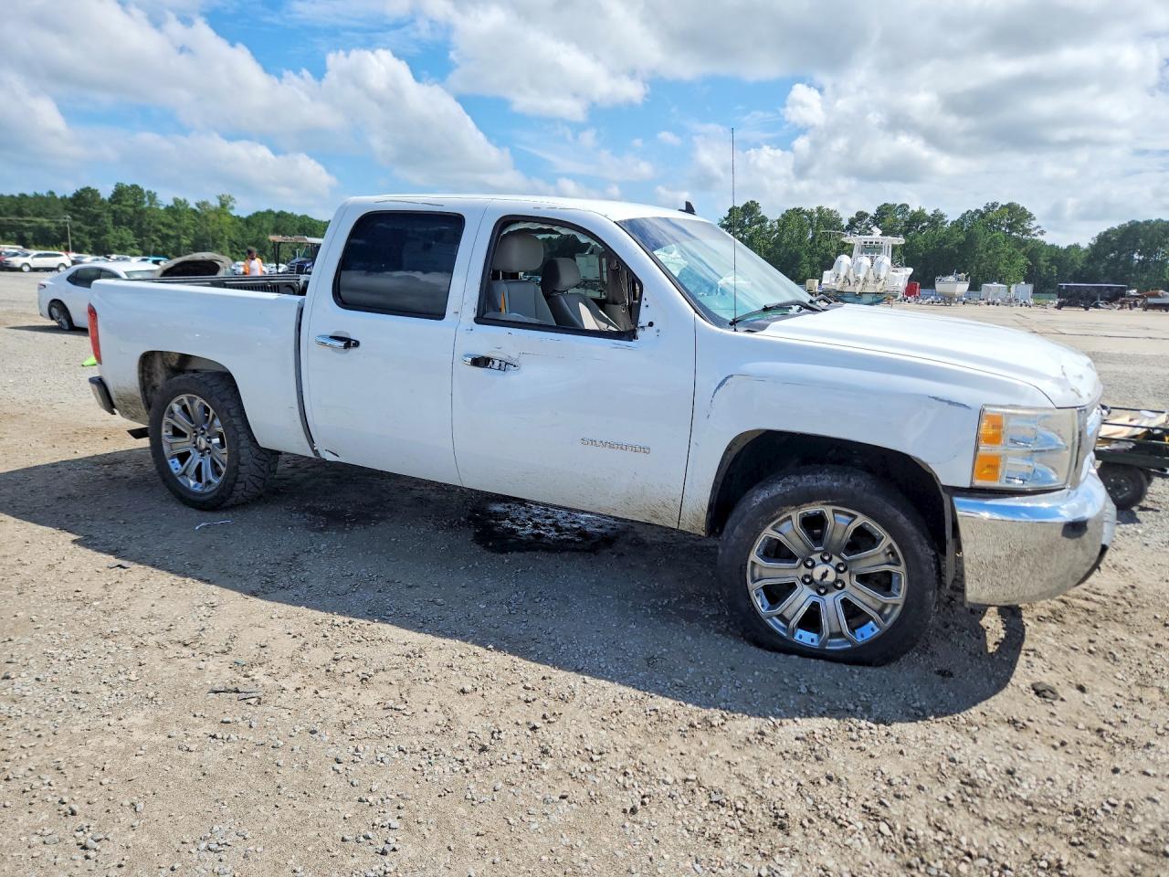 2013 Chevrolet Silverado C1500 Lt - Image 4