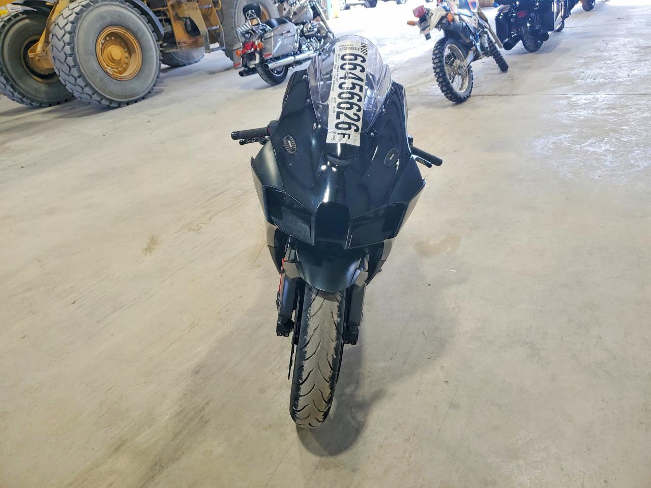 2024 Kawasaki Zx1002 M - Image 2