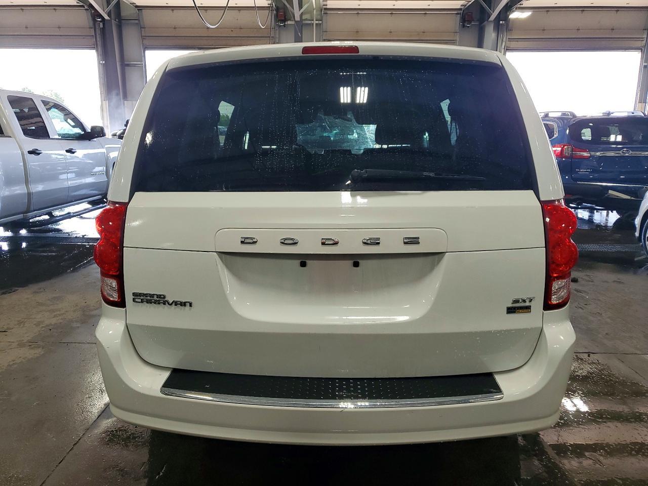 2016 Dodge Grand Caravan Sxt - Фото 6
