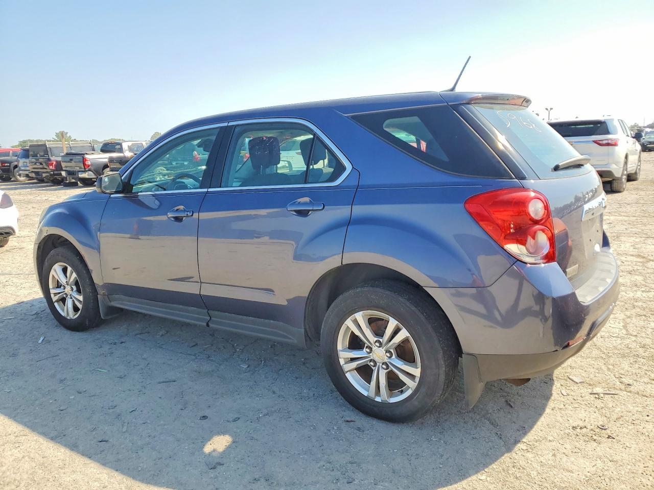 2013 Chevrolet Equinox Ls - Фото 2
