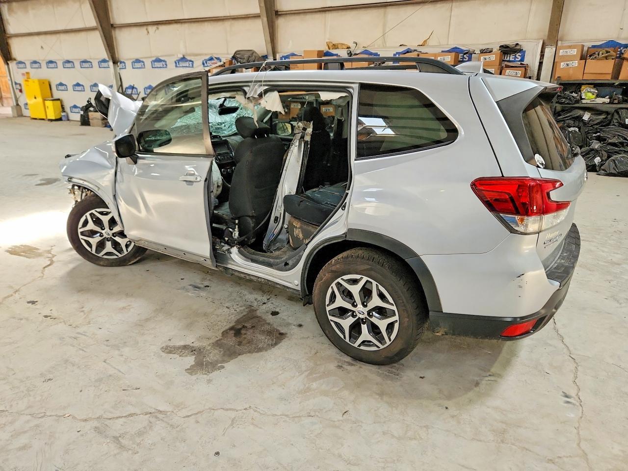 2020 Subaru Forester Premium - Фото 2