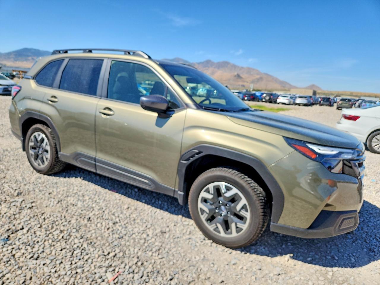 2025 Subaru Forester Premium - Фото 4
