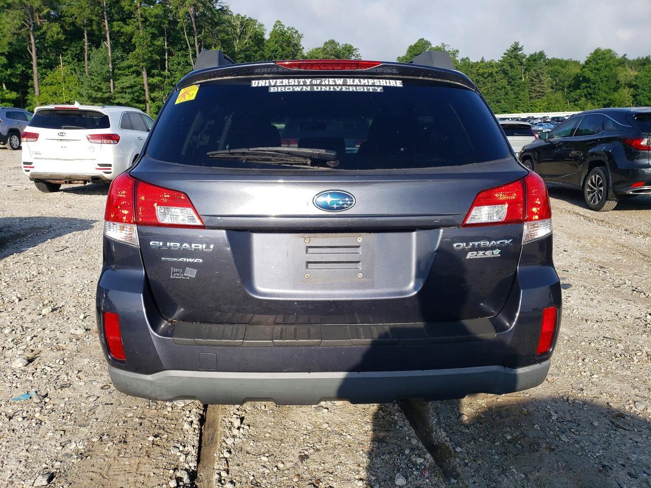 2010 Subaru Outback 2.5I Premium - Image 6