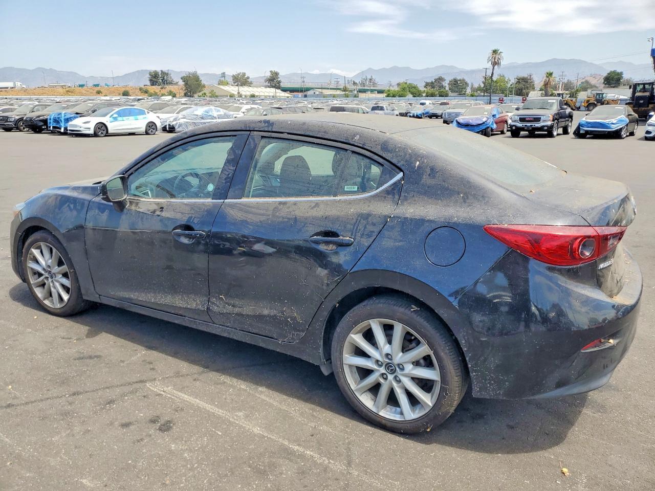 2024 Mazda 3 Touring - Фото 2