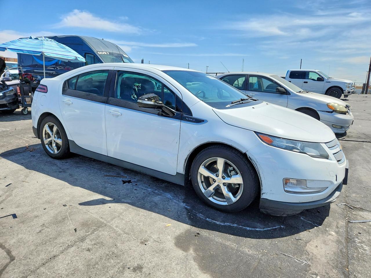 2013 Chevrolet Volt - Image 4