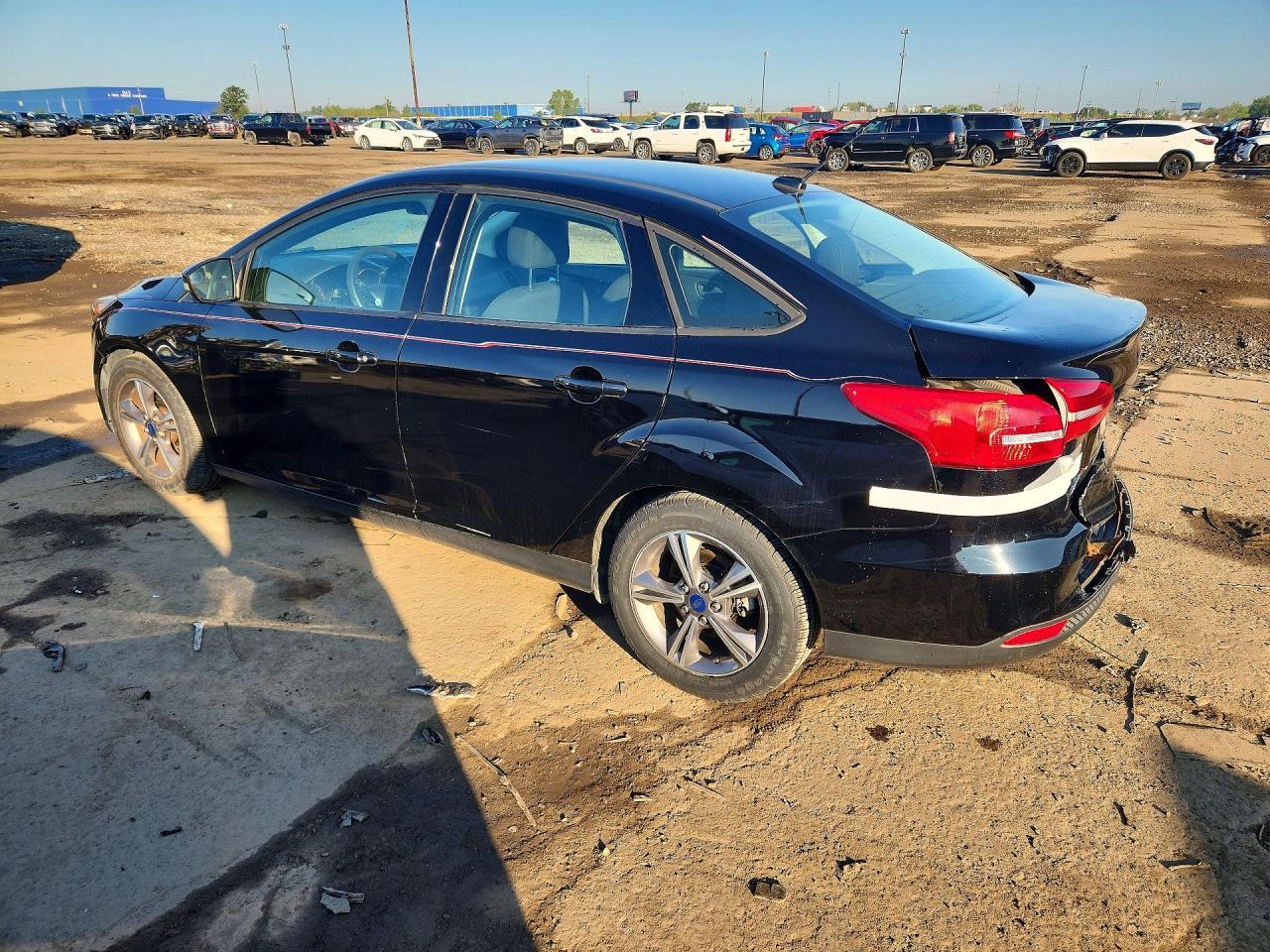 2017 Ford Focus Se - Image 2