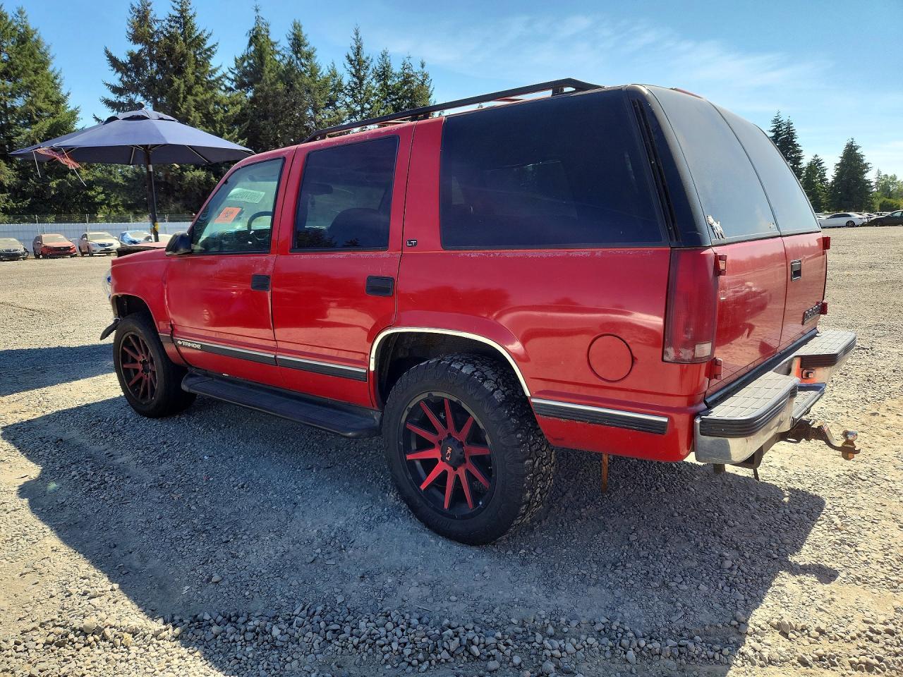 1999 Chevrolet Tahoe K1500 - Фото 2