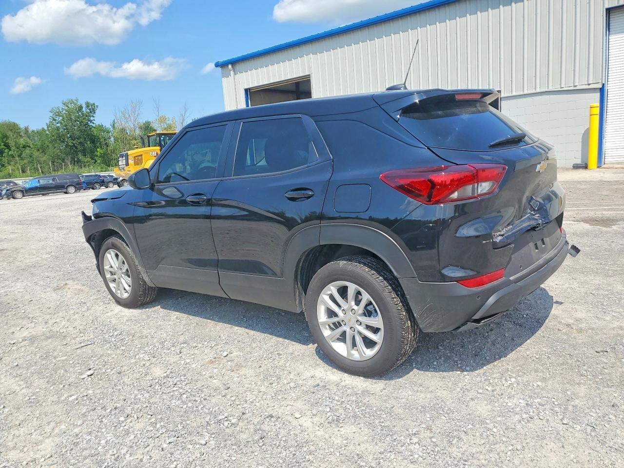 2026 Chevrolet Trailblazer Ls - Image 2