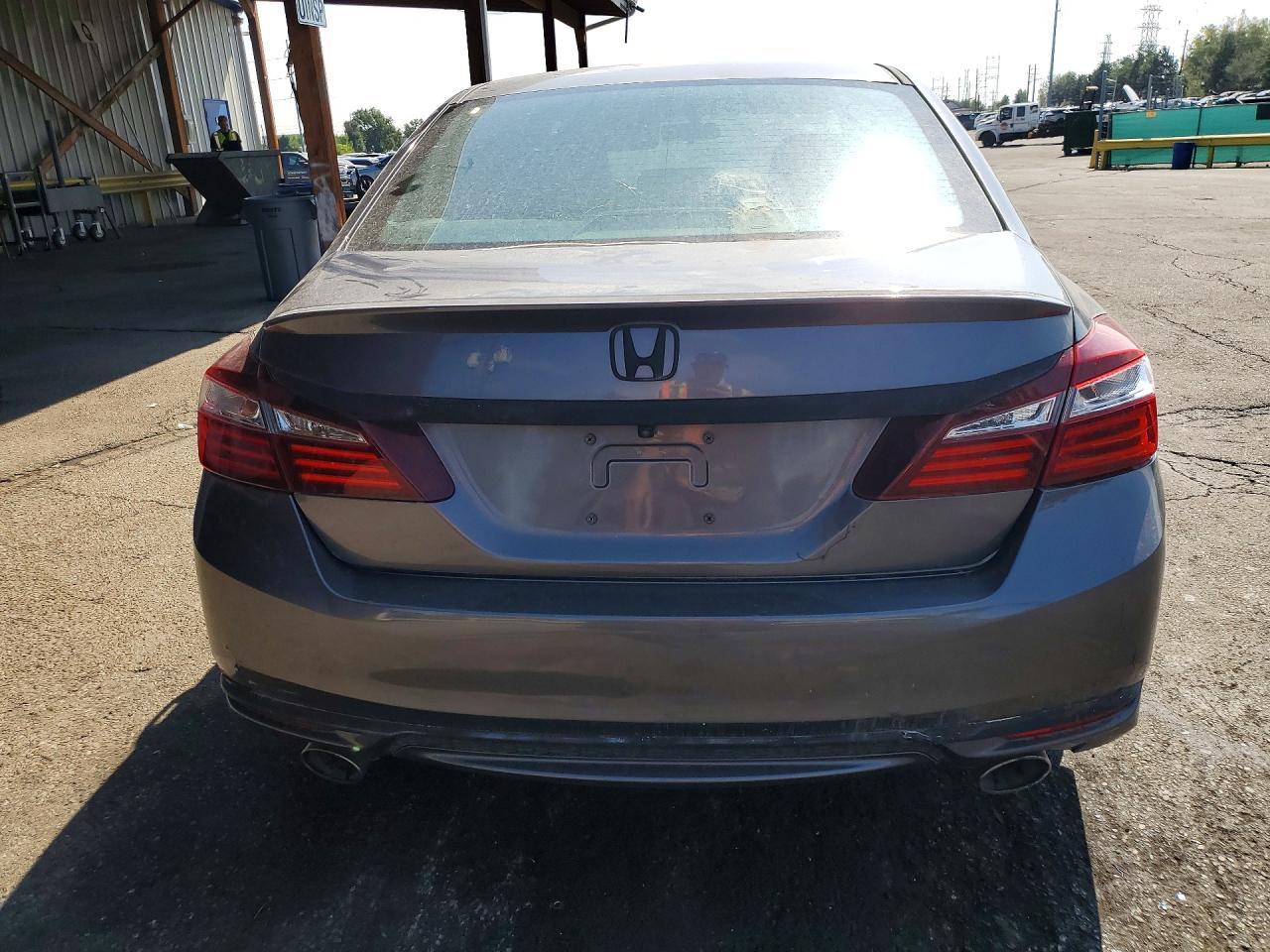 2017 Honda Accord Sport Special Edition - Image 6