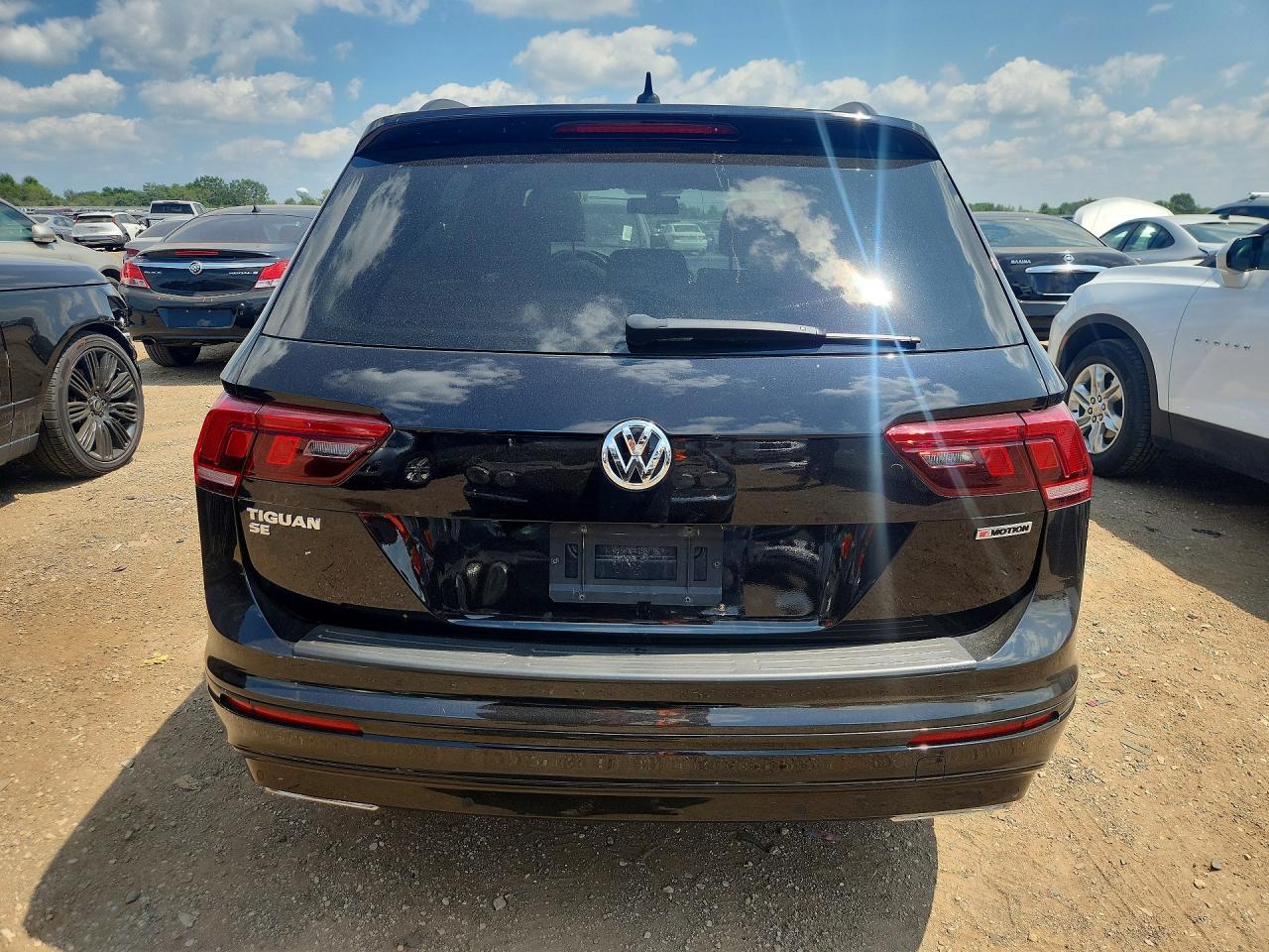 2020 Volkswagen Tiguan Se - Фото 6