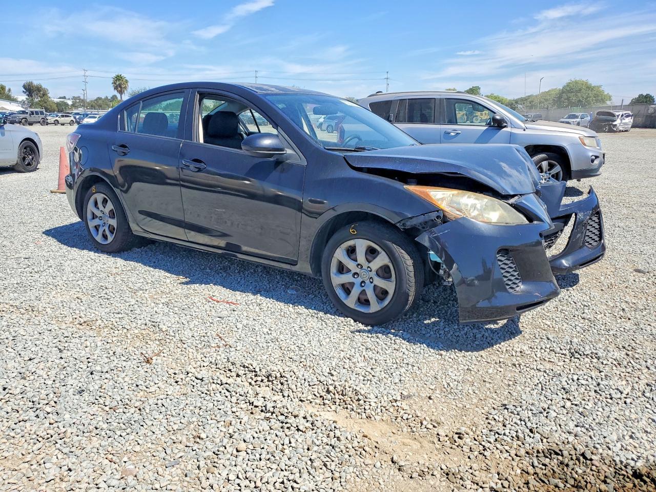 2013 Mazda 3 I - Image 4