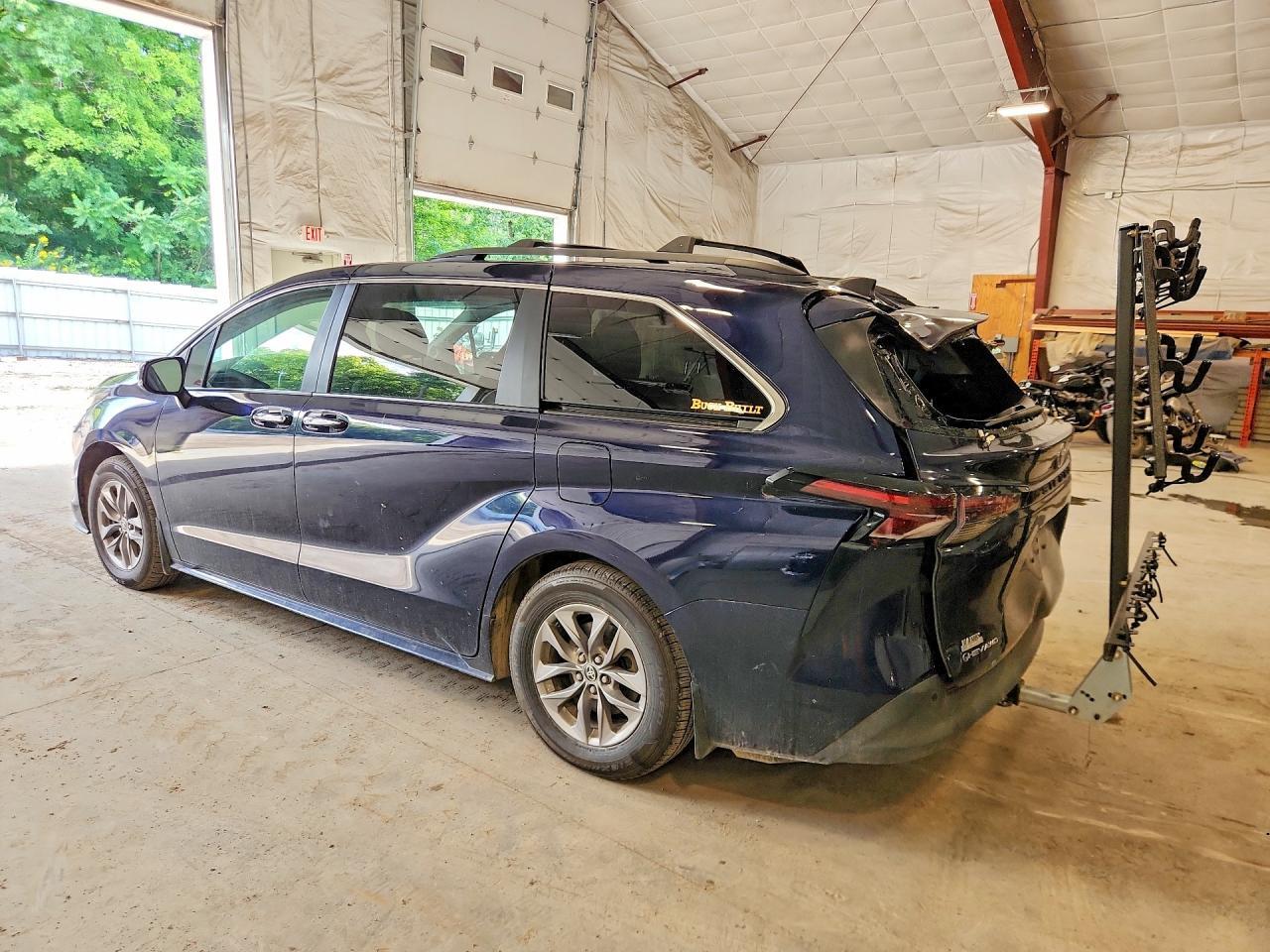 2025 Toyota Sienna Xle 7-Passenger - Фото 2