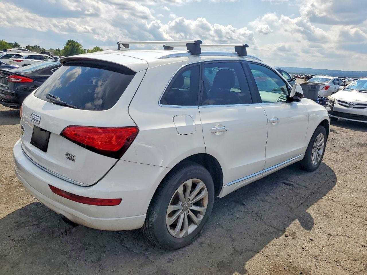2015 Audi Q5 Premium - Image 3