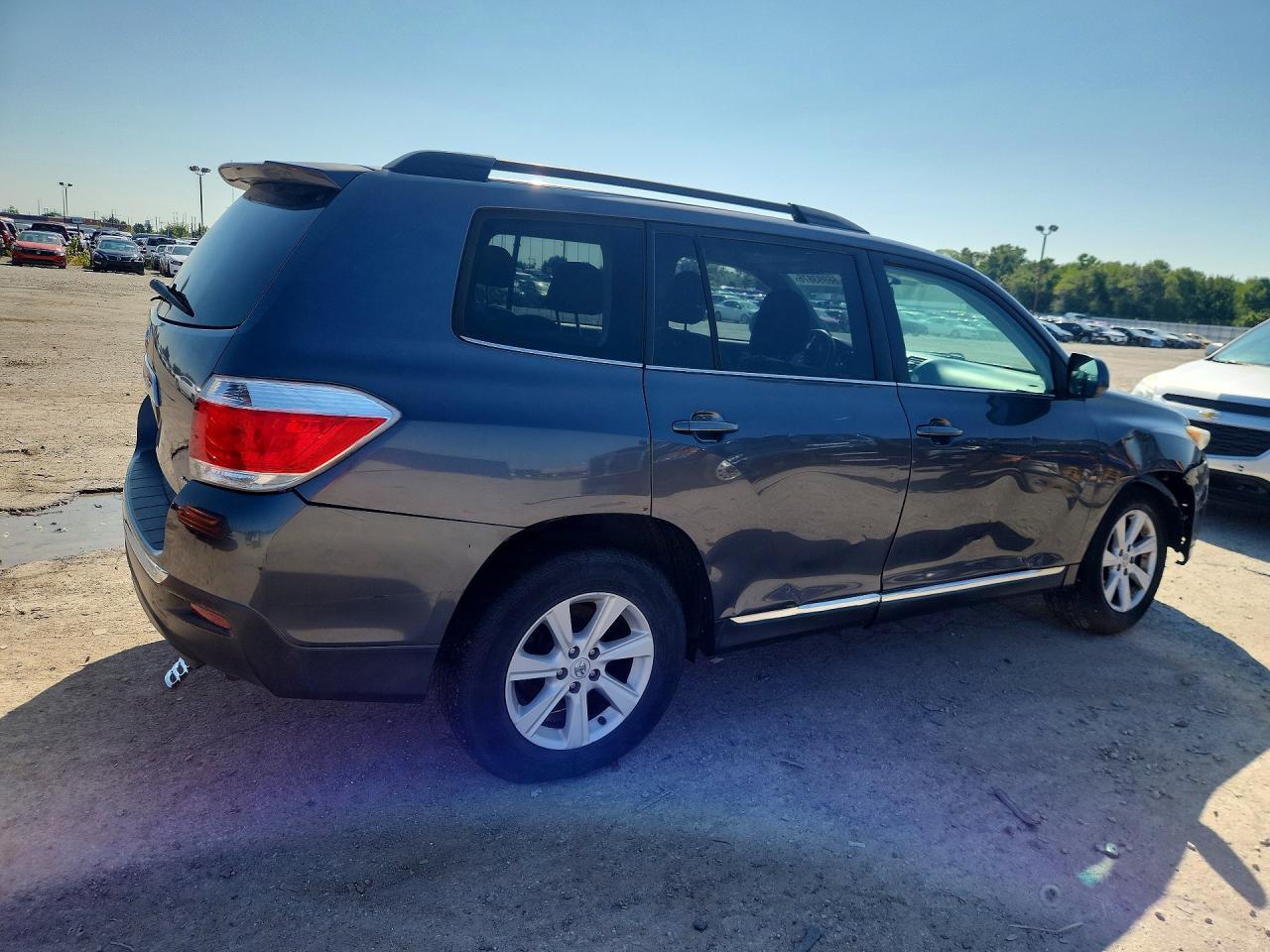 2012 Toyota Highlander Base - Фото 3